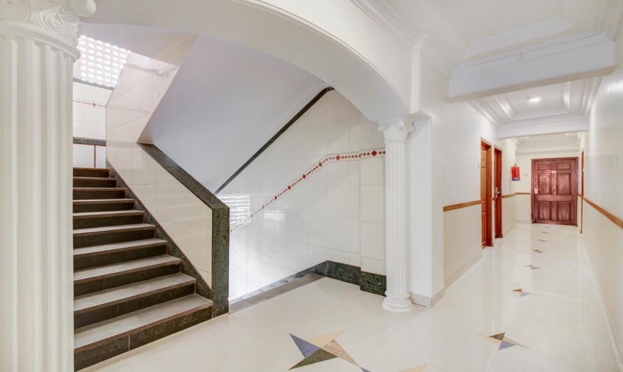 Treebo Cruz Royale Santacruz West Ξενοδοχείο Βομβάη Εξωτερικό φωτογραφία