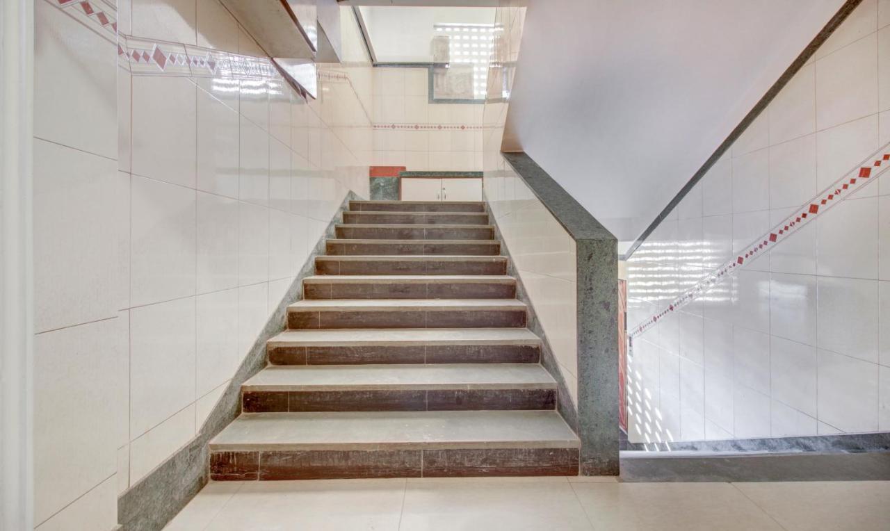 Treebo Cruz Royale Santacruz West Ξενοδοχείο Βομβάη Εξωτερικό φωτογραφία